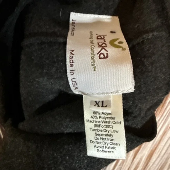 Janska Women's Fleece Vest – Charcoal Gray Button Front, Size XL, Made in USA - Picture 4 of 7